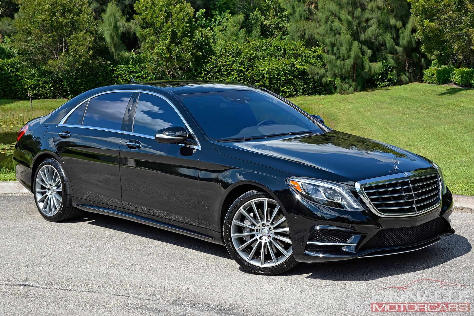 Black Mercedes S550 luxury sedan used for executive and VIP transportation.