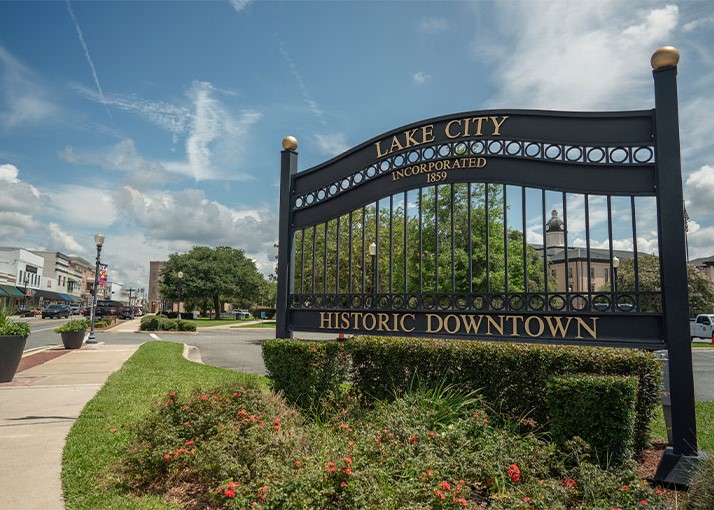 Historic Downtown Lake City Florida sign marking the entrance to the downtown area.